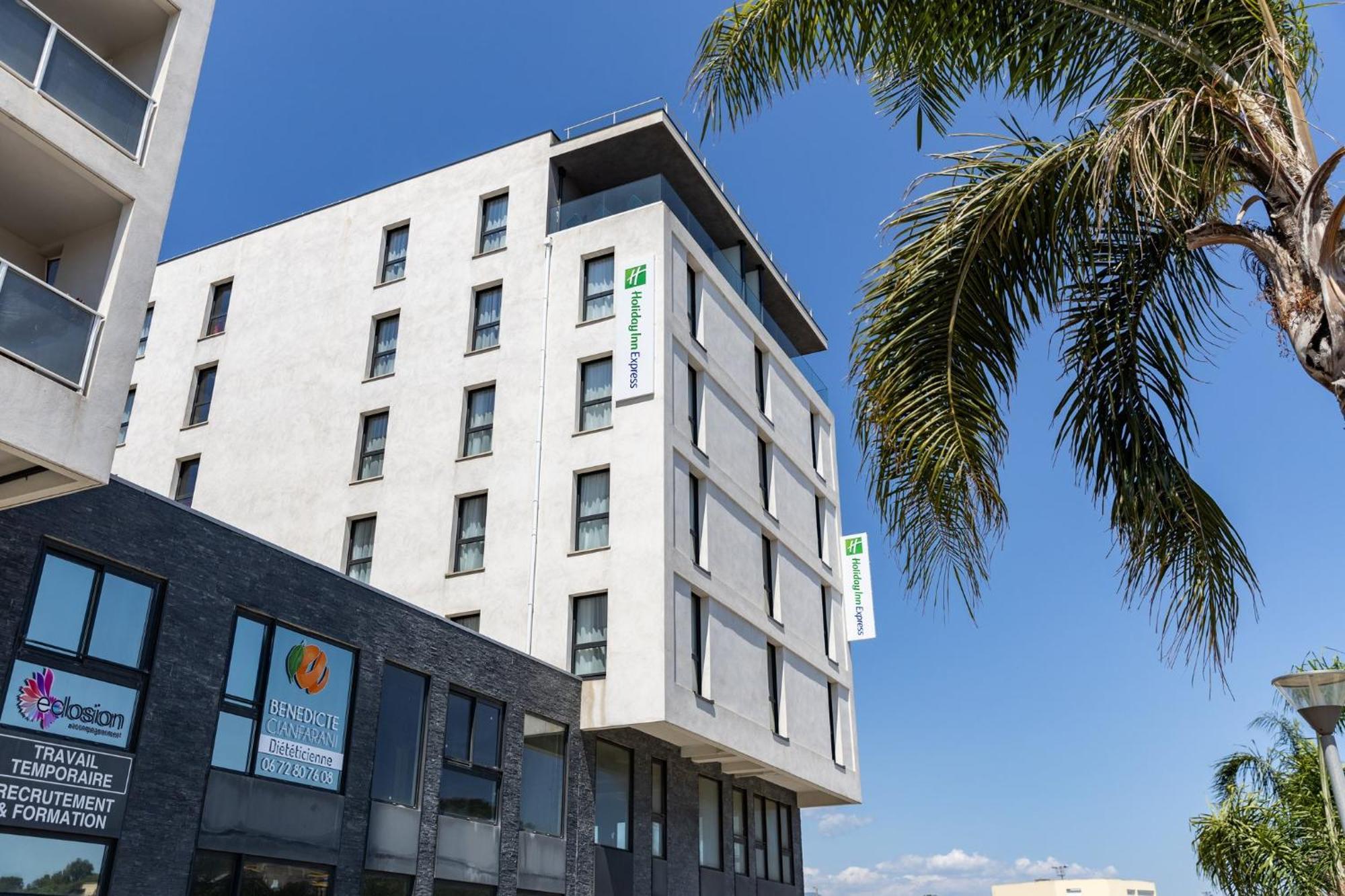 Holiday Inn Express Ajaccio By Ihg エクステリア 写真